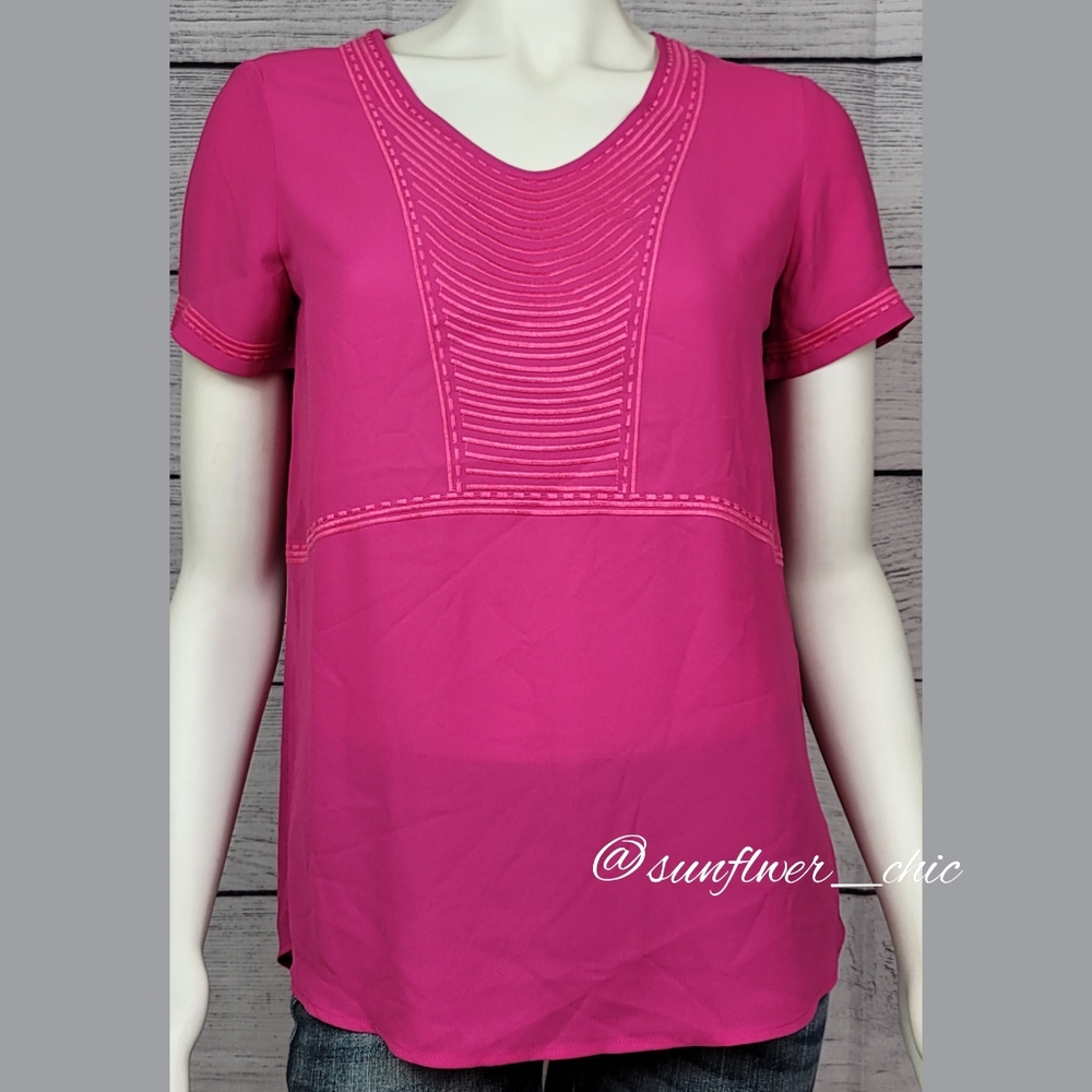 [NEW] NYDJ Embroidered Short Sleeve Blouse - Picture 6 of 13